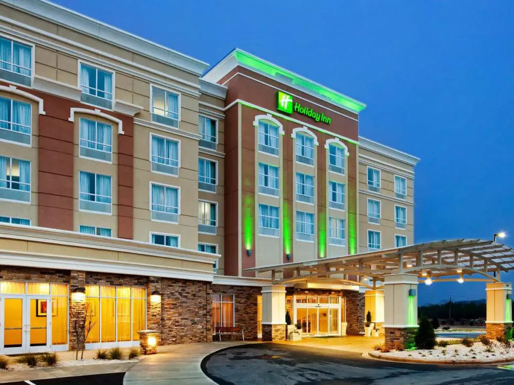 CN Hotels Acquire Rock Hill Holiday Inn